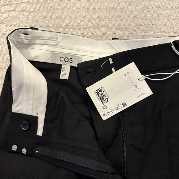 COS Wide Leg Pleated Linen-Blend Pants - Picture 7 of 9